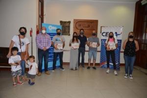 Centro Empresario de Azul: Se entregaron los premios a los ganadores del V Concurso de Vidrieras ¨Mágica Navidad¨
